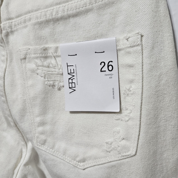 NWT Vervet Women's Emma Denim Distressed Frayed Mom Jeans White Size 26 B22 - Picture 4 of 10